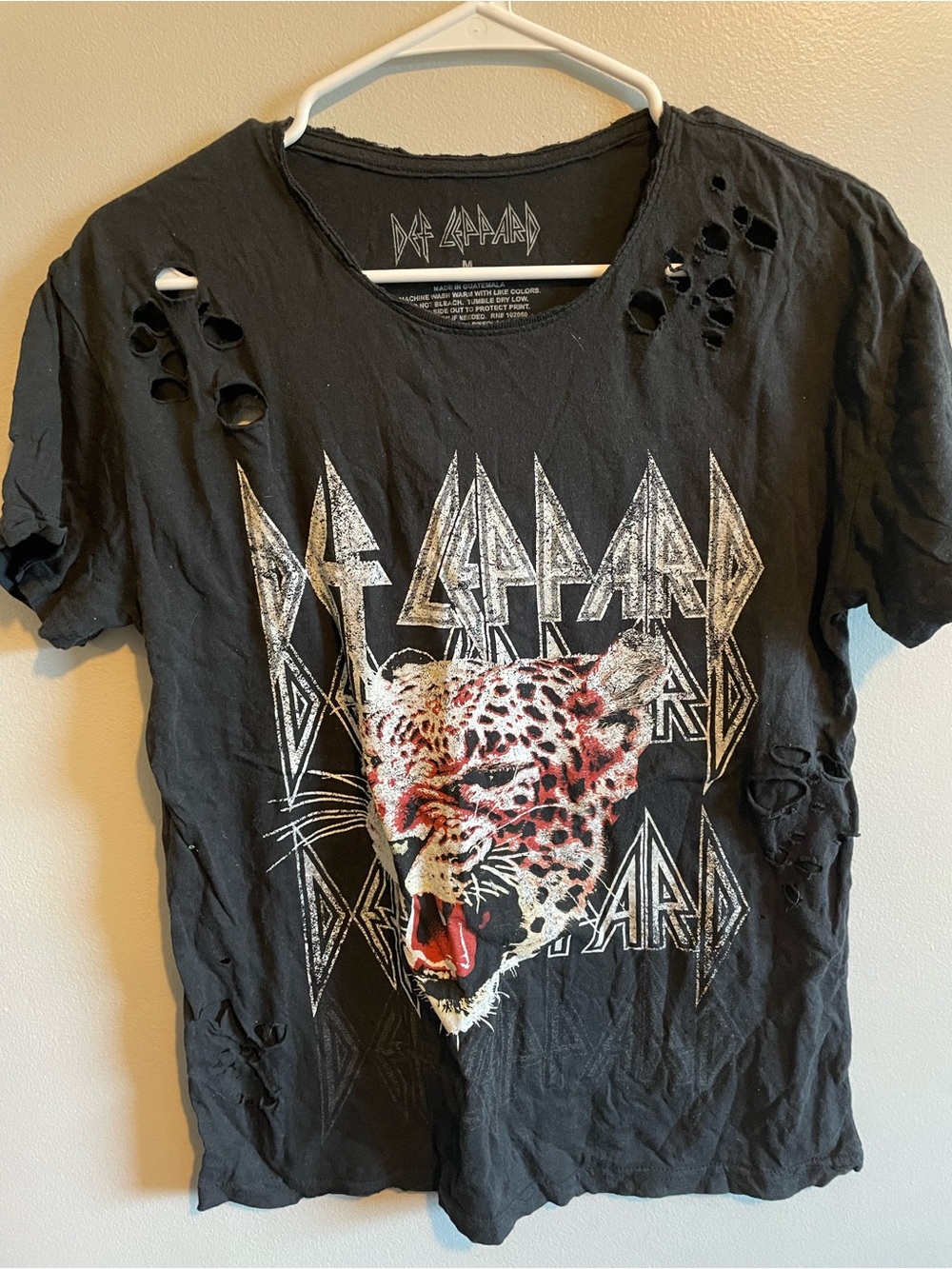 Black Graphic Def Leppard Band Tee